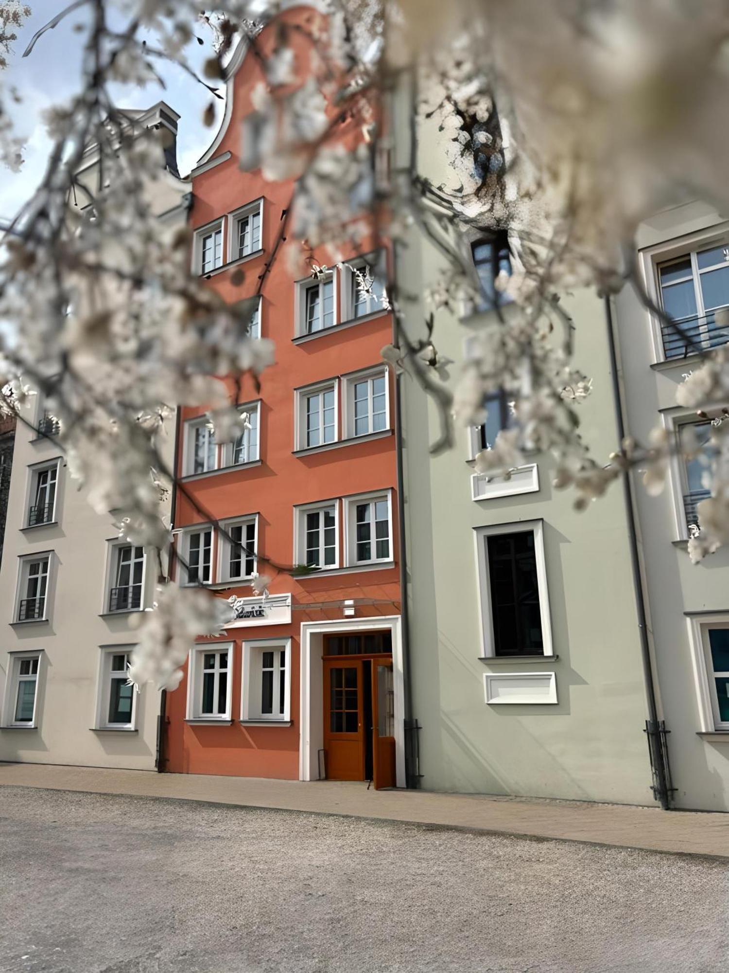 Baltic Gdansk Old Town Heart Aparthotel Exterior photo