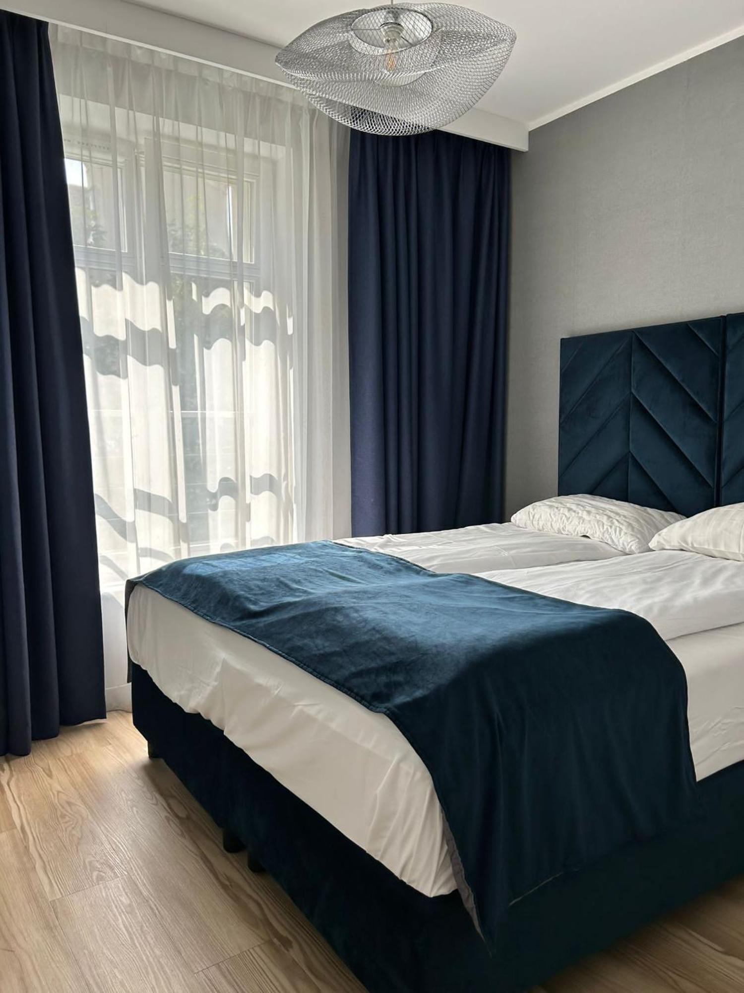 Baltic Gdansk Old Town Heart Aparthotel Exterior photo