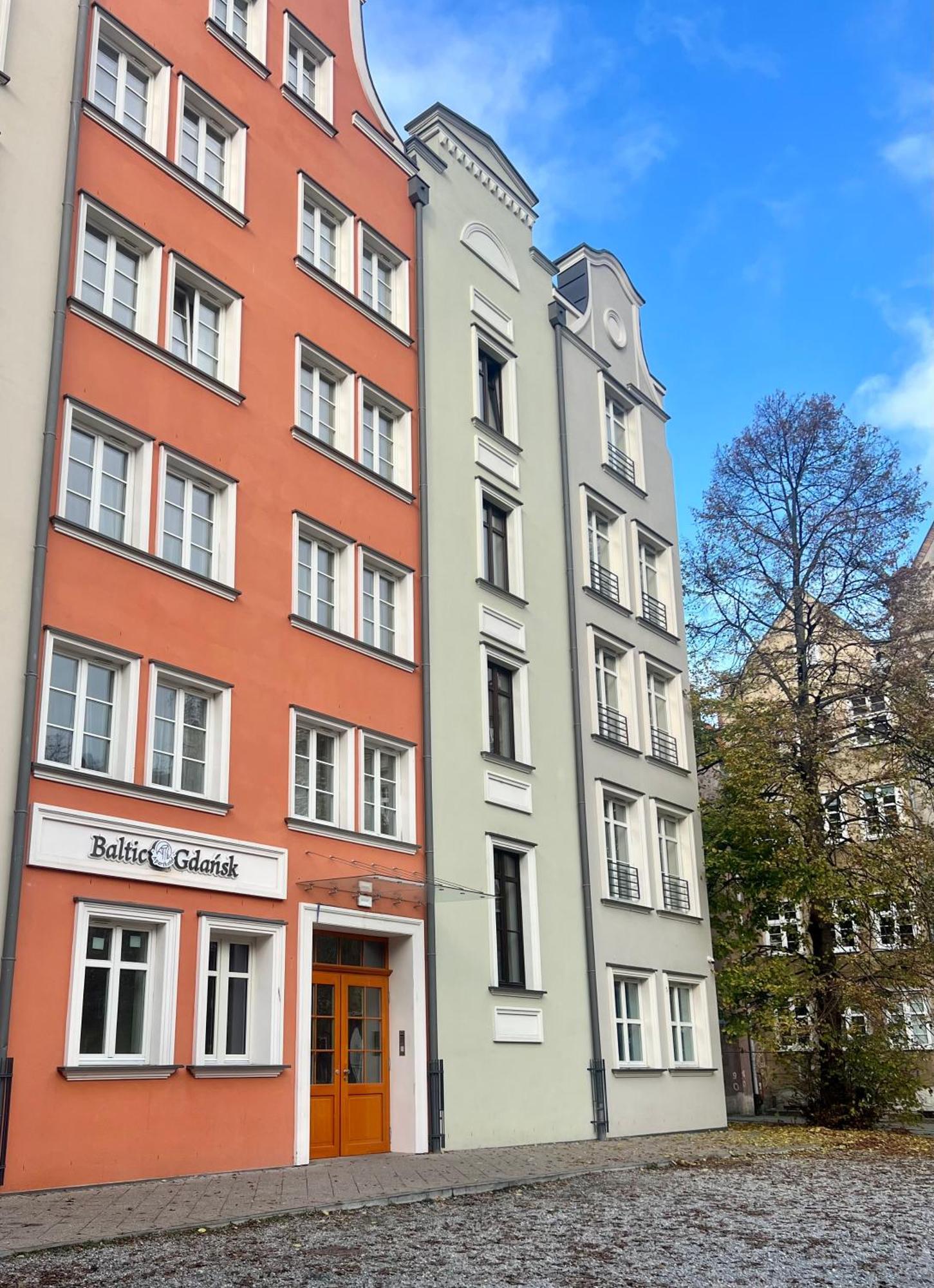 Baltic Gdansk Old Town Heart Aparthotel Exterior photo